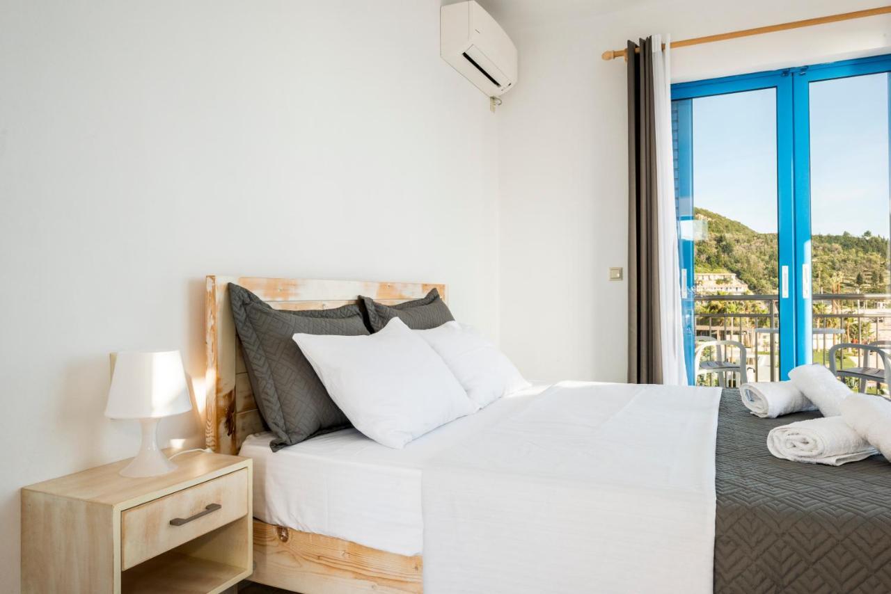 Blue Horizon Hotel Himare Exterior photo